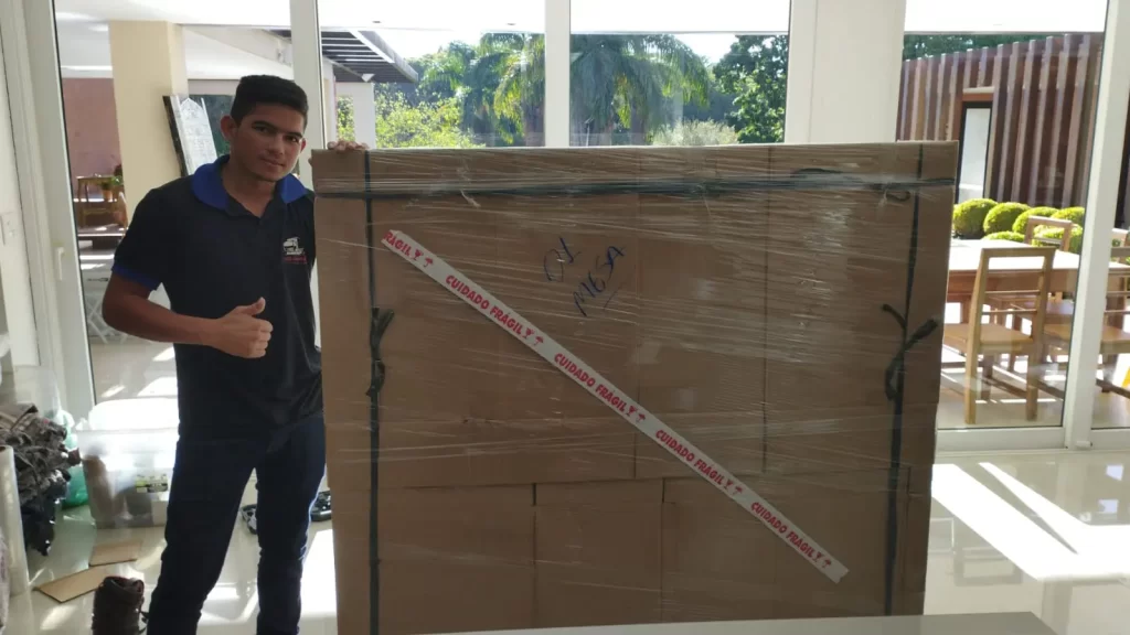 5 razões pelas quais você deve contratar uma empresa de mudança em Brasília 2 embalagem de moveis em brasília